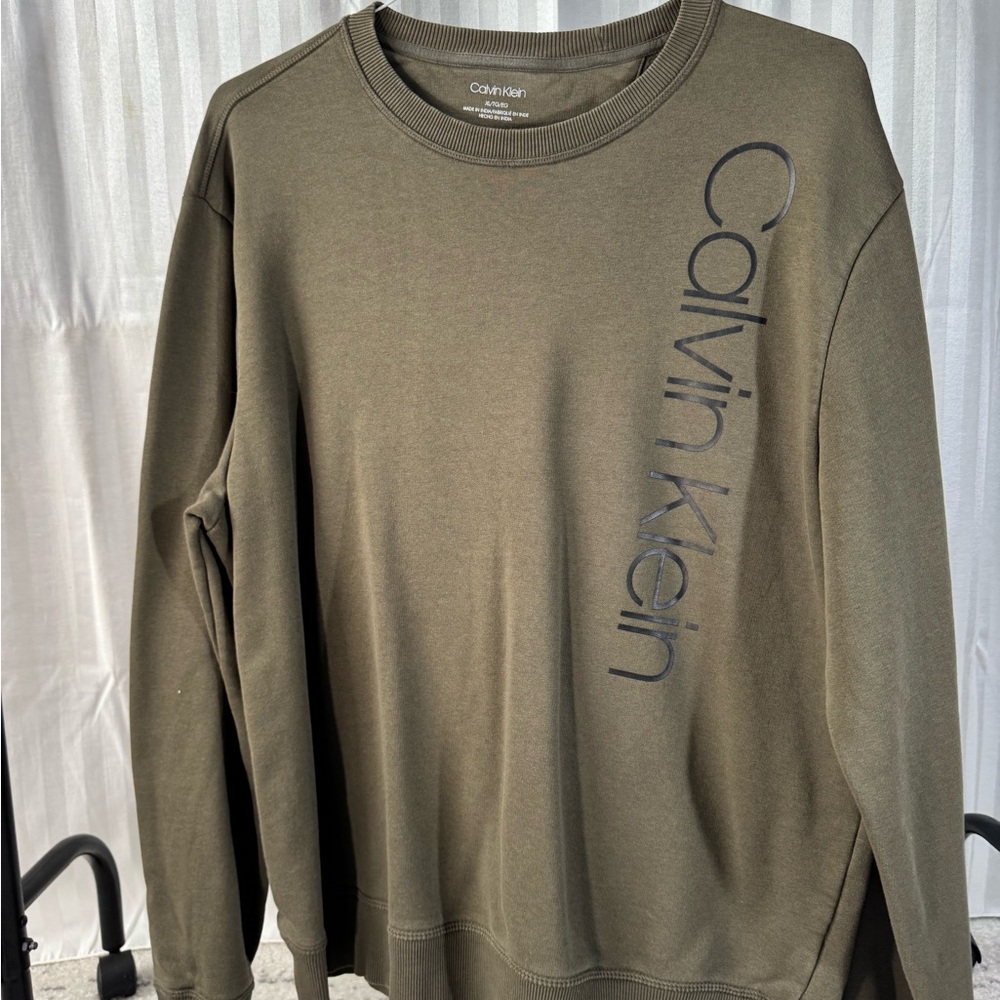 Calvin Klein Men's Olive Sweater - Picture 1 of 2